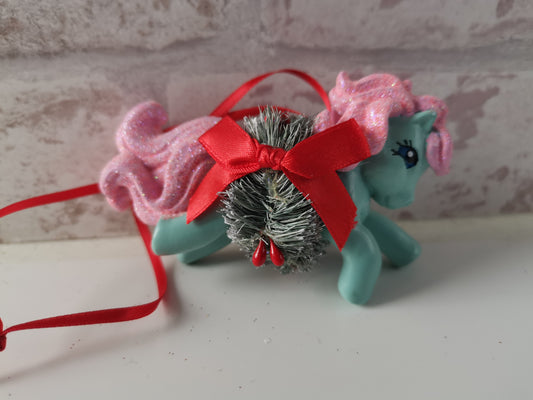 Enesco Christmas Ornament - Snuzzle